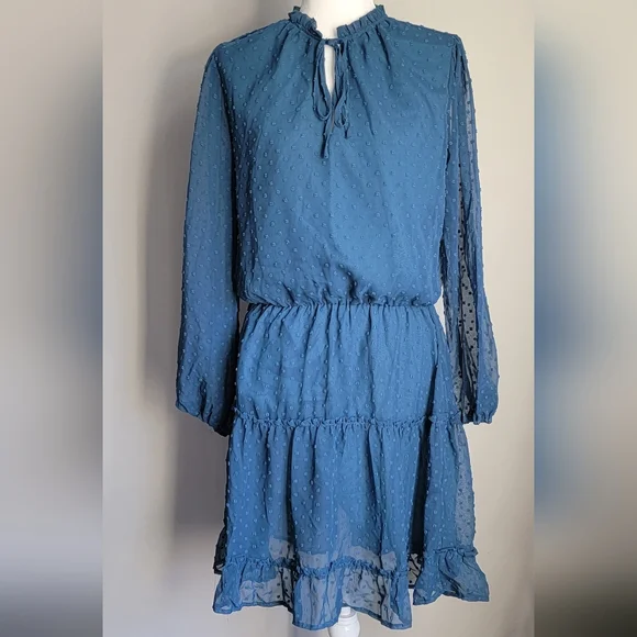 Blue detailed dress - size large - Picture 5 of 6